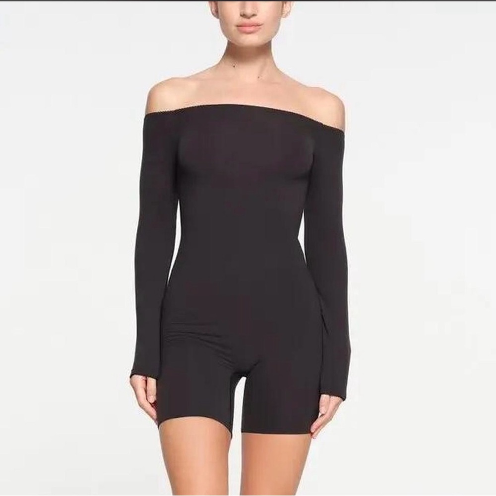 🌙 SKIMS Fits Everybody Open Back Onesie • Onyx • Size L • NWT